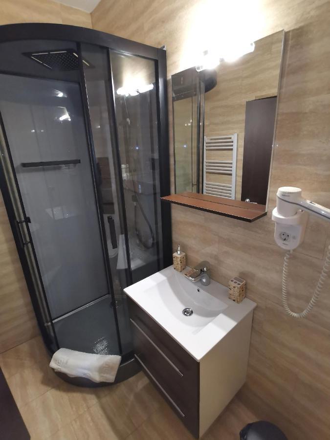 Bellavista Brasov Hotell Săcele Eksteriør bilde