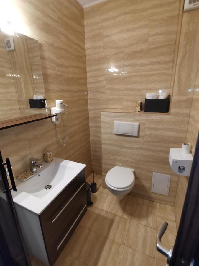 Bellavista Brasov Hotell Săcele Eksteriør bilde