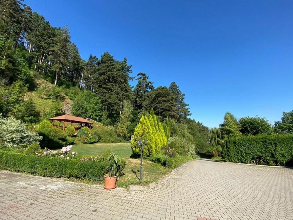 Bellavista Brasov Hotell Săcele Eksteriør bilde
