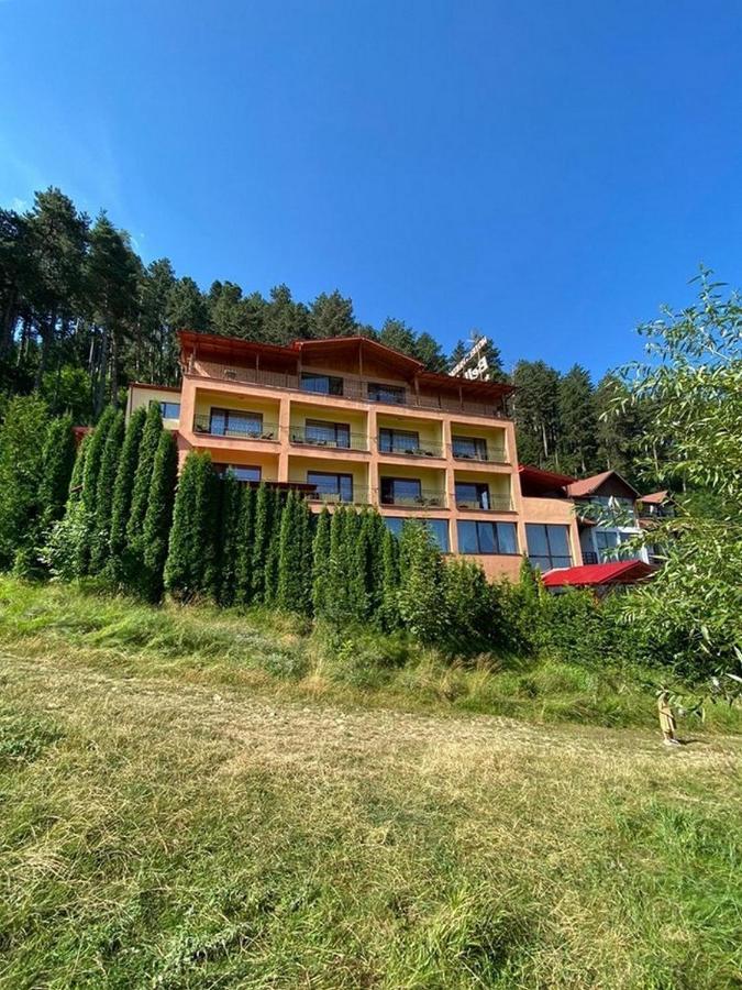 Bellavista Brasov Hotell Săcele Eksteriør bilde