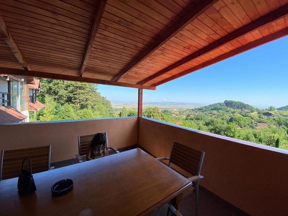 Bellavista Brasov Hotell Săcele Eksteriør bilde