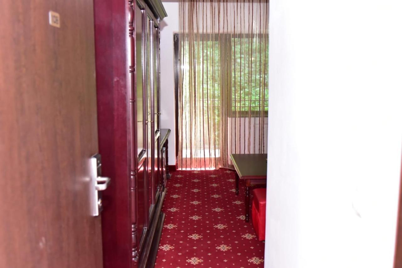 Bellavista Brasov Hotell Săcele Eksteriør bilde